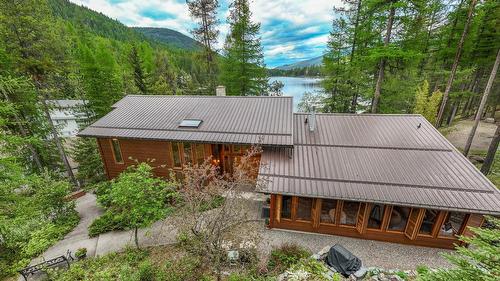 3023 Westside Road, Moyie, BC - Outdoor