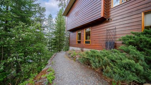 3023 Westside Road, Moyie, BC - Outdoor