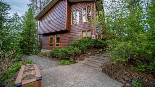 3023 Westside Road, Moyie, BC - Outdoor