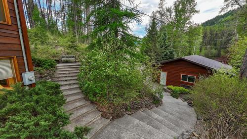 3023 Westside Road, Moyie, BC - Outdoor