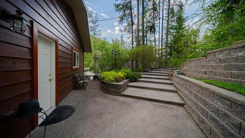 3023 Westside Road, Moyie, BC - Outdoor