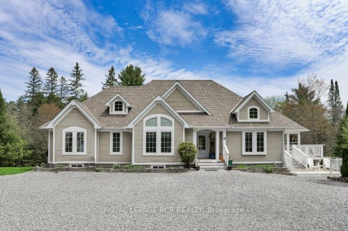 4 Mcgregor Way, Bracebridge, ON - Outdoor With Facade
