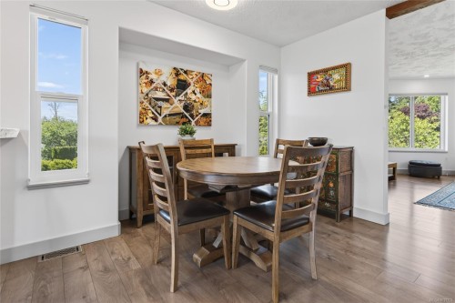 1425 Sabre Crt, Comox, BC 