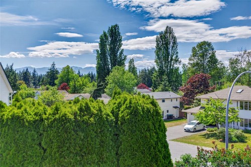 1425 Sabre Crt, Comox, BC 