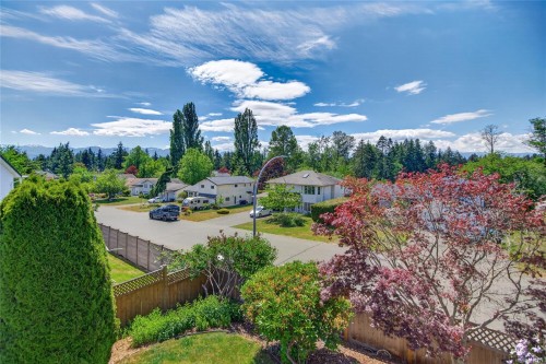 1425 Sabre Crt, Comox, BC 