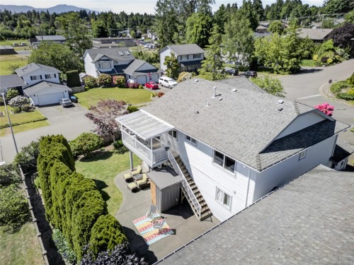 1425 Sabre Crt, Comox, BC 