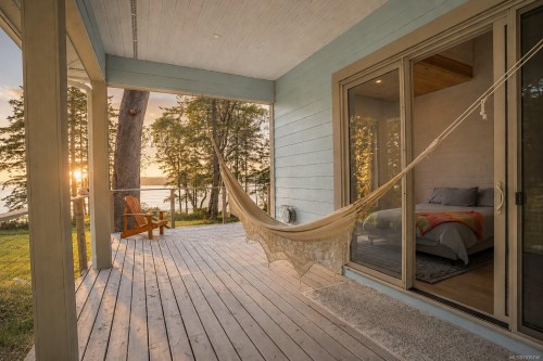 105 Mapleleaf Lane, Sidney Island, BC 