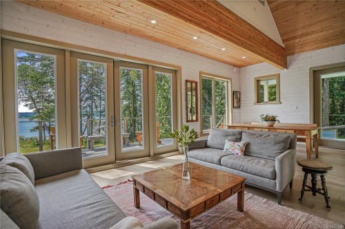 105 Mapleleaf Lane, Sidney Island, BC 