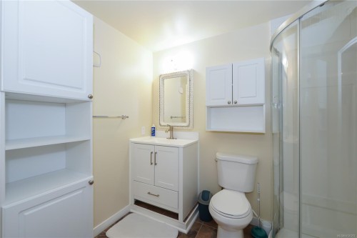 1777 Cecil St, Crofton, BC 