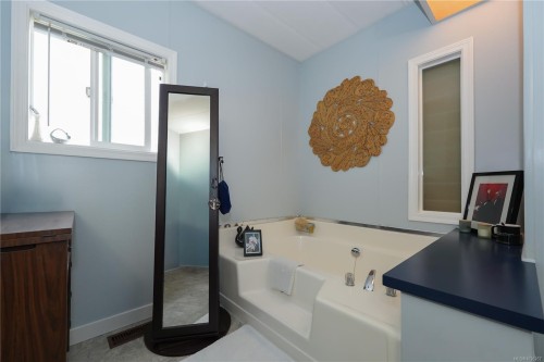 1777 Cecil St, Crofton, BC 