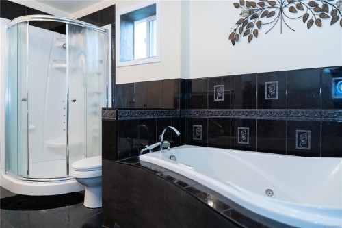 1777 Cecil St, Crofton, BC 