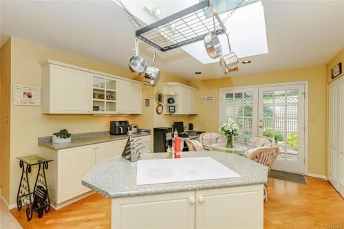 204 Cormorant Cres, Salt Spring, BC 