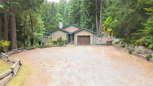 204 Cormorant Cres, Salt Spring, BC 