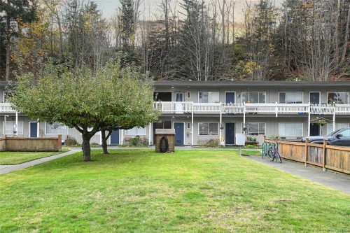 521 Windslow Rd, Comox, BC - Outdoor