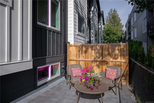 4-10145 Fifth St, Sidney, BC 