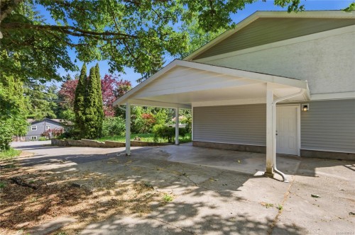 1965 Stannard Dr, Nanaimo, BC 