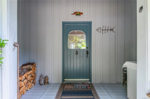 229 Quadra Loop, Quadra Island, BC 
