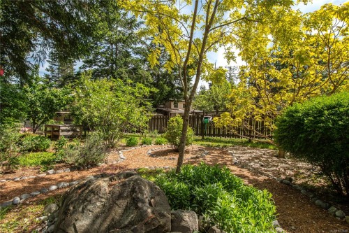 229 Quadra Loop, Quadra Island, BC 
