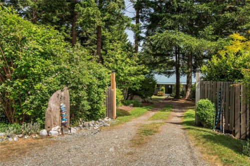 229 Quadra Loop, Quadra Island, BC 