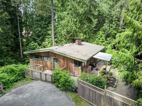 300 Walkers Hook Rd, Salt Spring, BC 