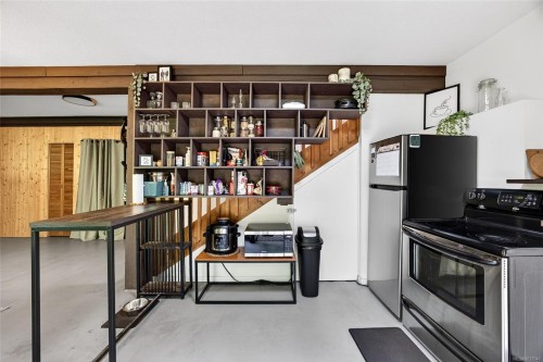 300 Walkers Hook Rd, Salt Spring, BC 