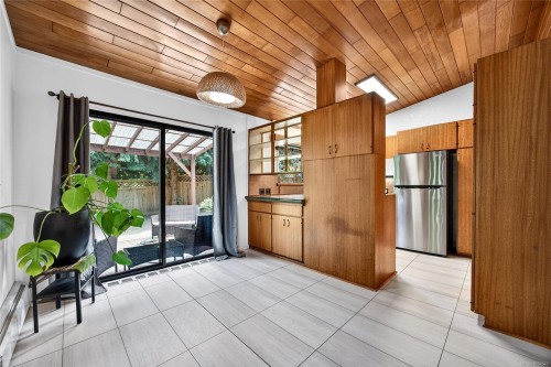 300 Walkers Hook Rd, Salt Spring, BC 