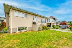 3827 14th Ave Port Alberni, BC V9Y 5C1