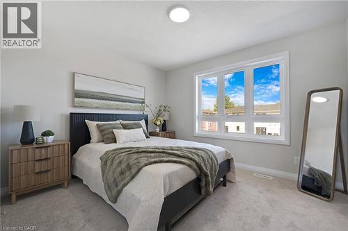 410 Northfield Drive W Unit# E11, Waterloo, ON - Indoor Photo Showing Bedroom