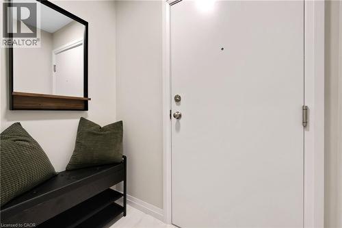 410 Northfield Drive W Unit# E11, Waterloo, ON - Indoor Photo Showing Other Room