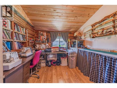 5134 Perkins Road, Forest Grove, BC - Indoor
