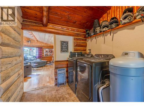5134 Perkins Road, Forest Grove, BC - Indoor Photo Showing Laundry Room