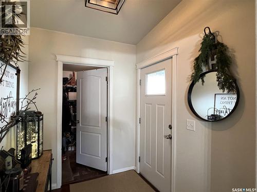 208 2Nd Avenue Se, Dorintosh, SK - Indoor Photo Showing Other Room
