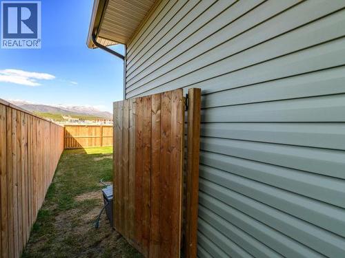 36 Eugene Avenue, Whitehorse, YT - Outdoor