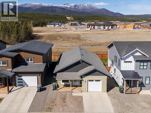 36 Eugene Avenue, Whitehorse, YT - Outdoor