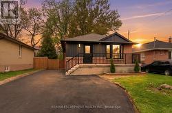 374 EAST 13TH STREET  Hamilton, ON L9A 4A1