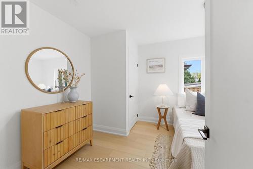 374 East 13Th Street, Hamilton, ON - Indoor
