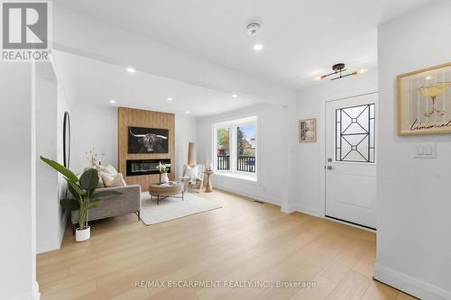 374 East 13Th Street, Hamilton, ON - Indoor