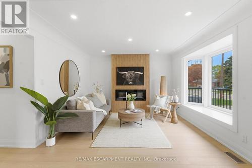 374 East 13Th Street, Hamilton, ON - Indoor Photo Showing Other Room