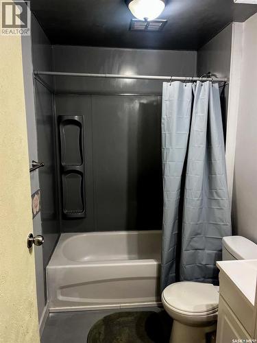 2234 Winnipeg Street, Regina, SK - Indoor Photo Showing Bathroom