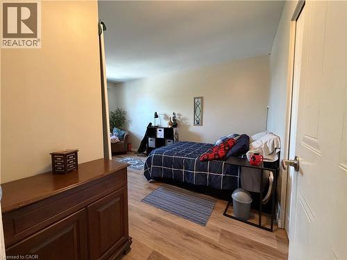 222 Scott Road, Cambridge, ON - Indoor Photo Showing Bedroom