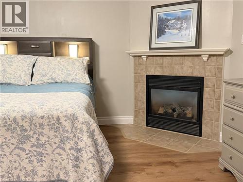 222 Scott Road, Cambridge, ON - Indoor With Fireplace