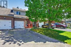 27 DANAHER DRIVE Ottawa, ON K2J 3Y5