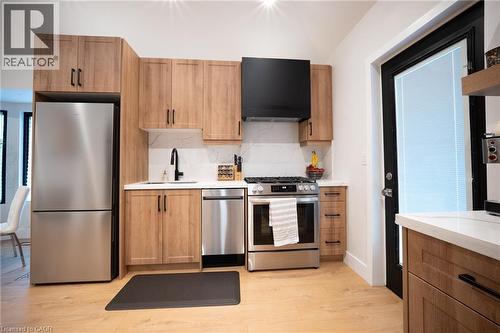 236 Macaulay Street E, Hamilton, ON - Indoor Photo Showing Kitchen