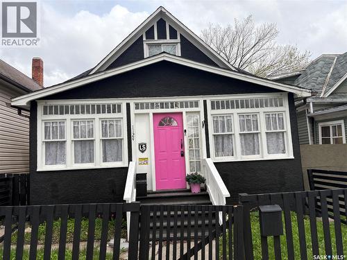 1124 Victoria AVENUE  Regina, SK S4P 0N7