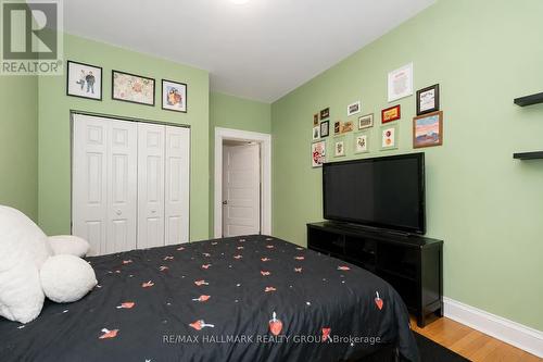 121 Osgoode Street, Ottawa, ON - Indoor Photo Showing Bedroom