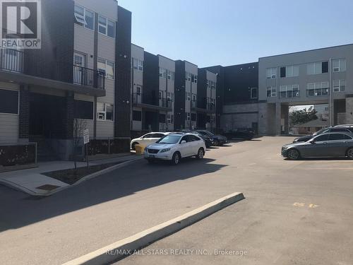 219 - 338 Albert Street, Waterloo, ON - Outdoor
