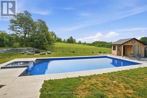 192 Concession 14, Hamilton, ON - Outdoor With In Ground Pool With Backyard
