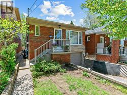 9 CRAIGLEE DRIVE Toronto, ON M1N 2L7