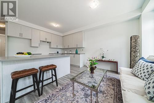 11 Davinci Boulevard, Hamilton, ON - Indoor