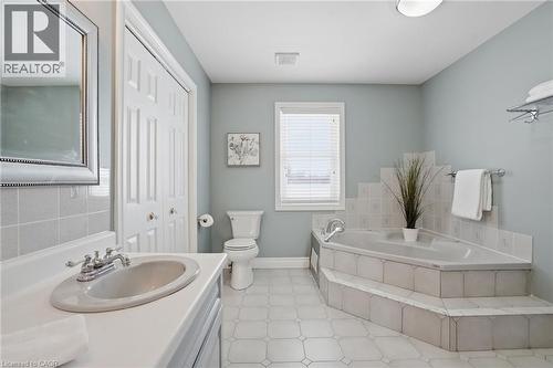 192 Concession 14, Puslinch, ON - Indoor Photo Showing Bathroom